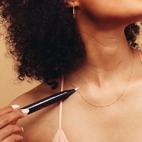 Mix bar CLOUD MUSK BRUSH-ON-FRAGRANCE PEN - Picture 2 of 4